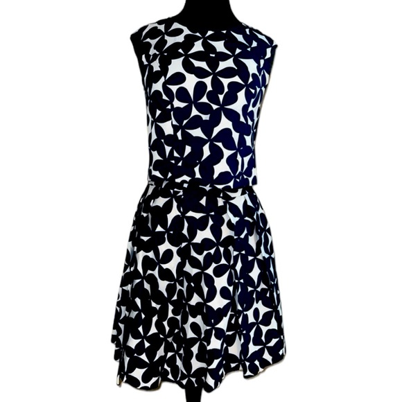 INC BLUE AND WHITE BUTTERFLY FIELD TOP WITH MATCHING SKIRT-NEW WITH TAGS - Picture 1 of 7